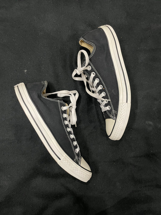 Converse low