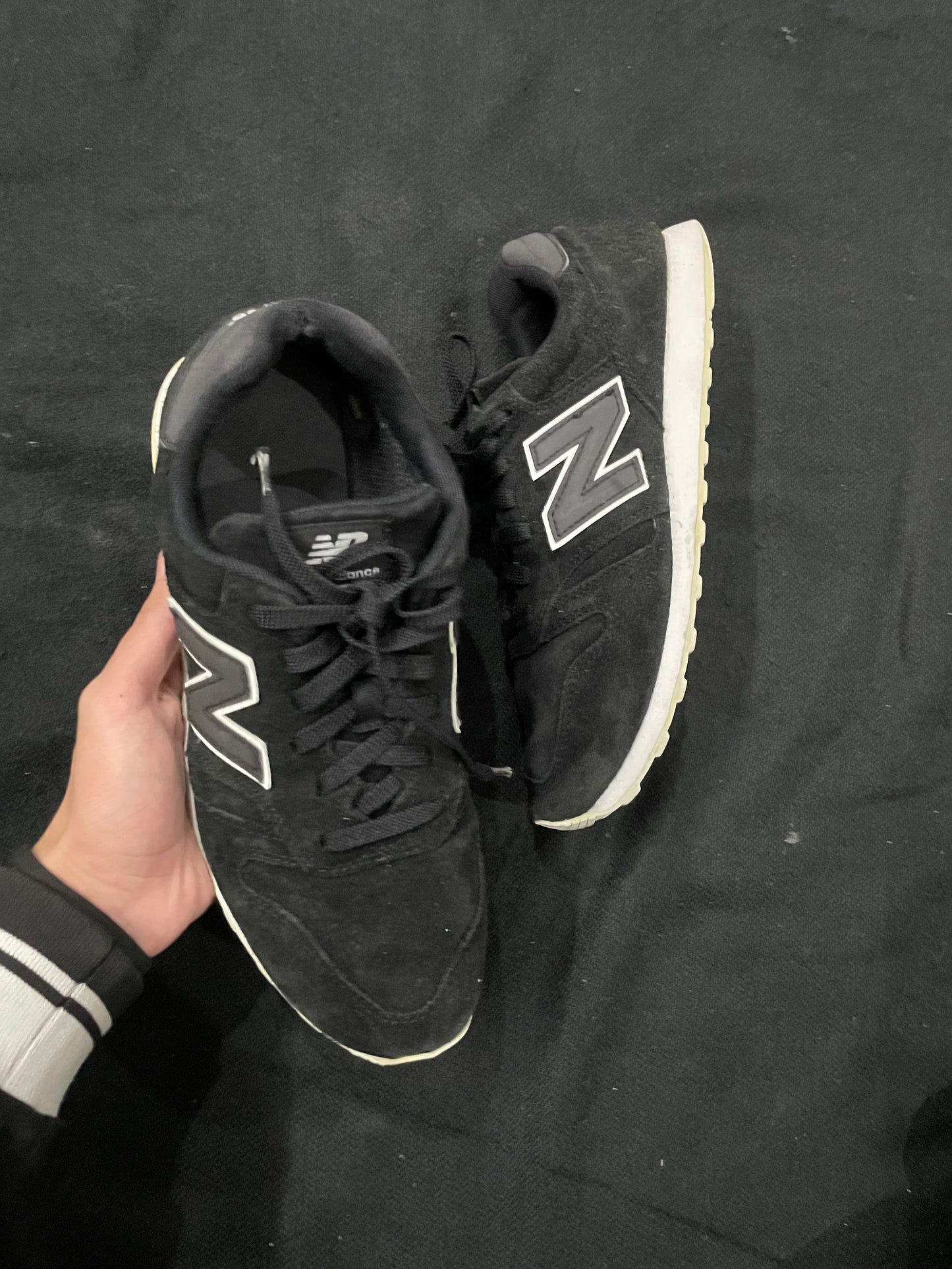 New Balance 373