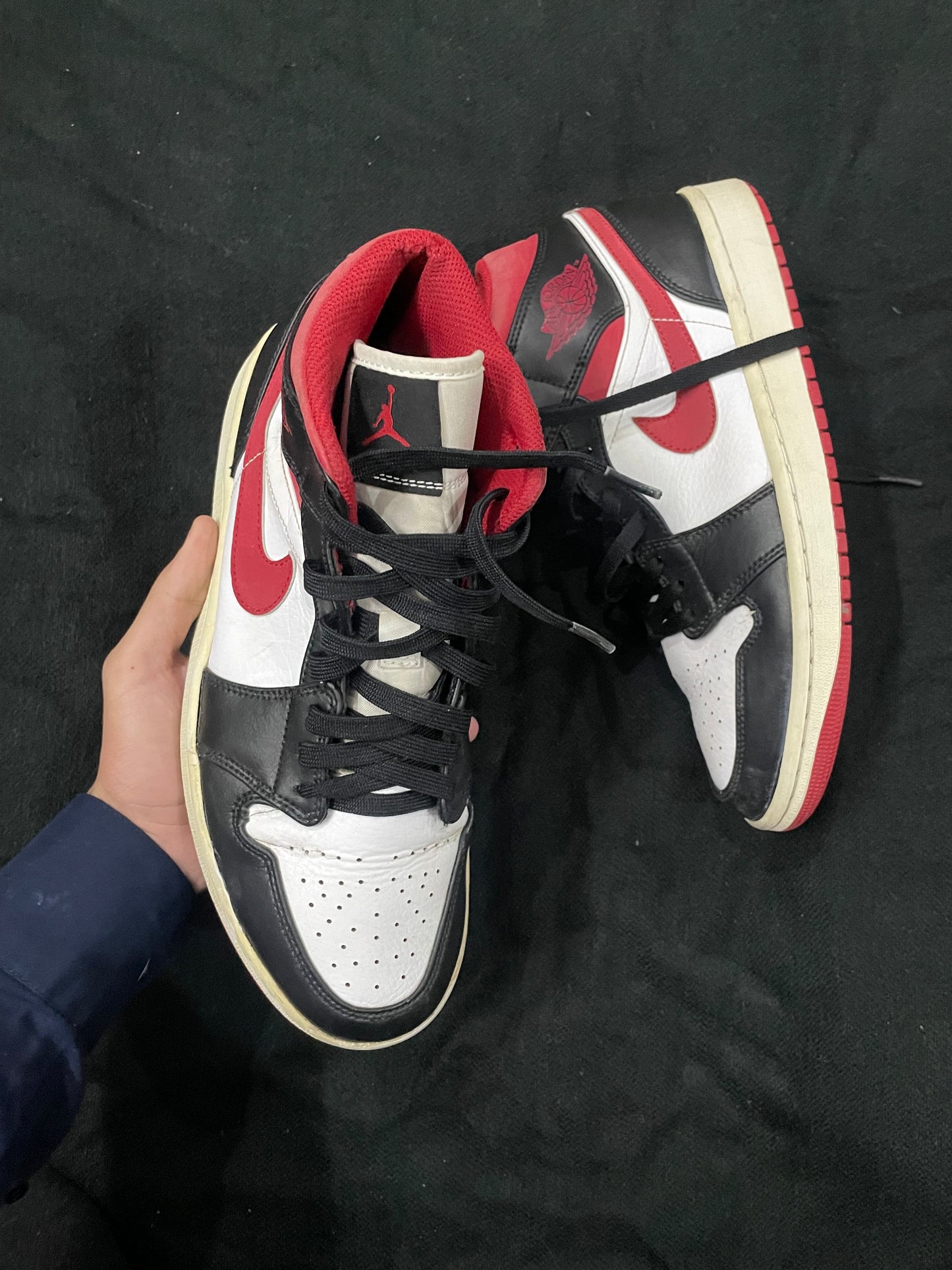 Air Jordan 1 Black Gym Red