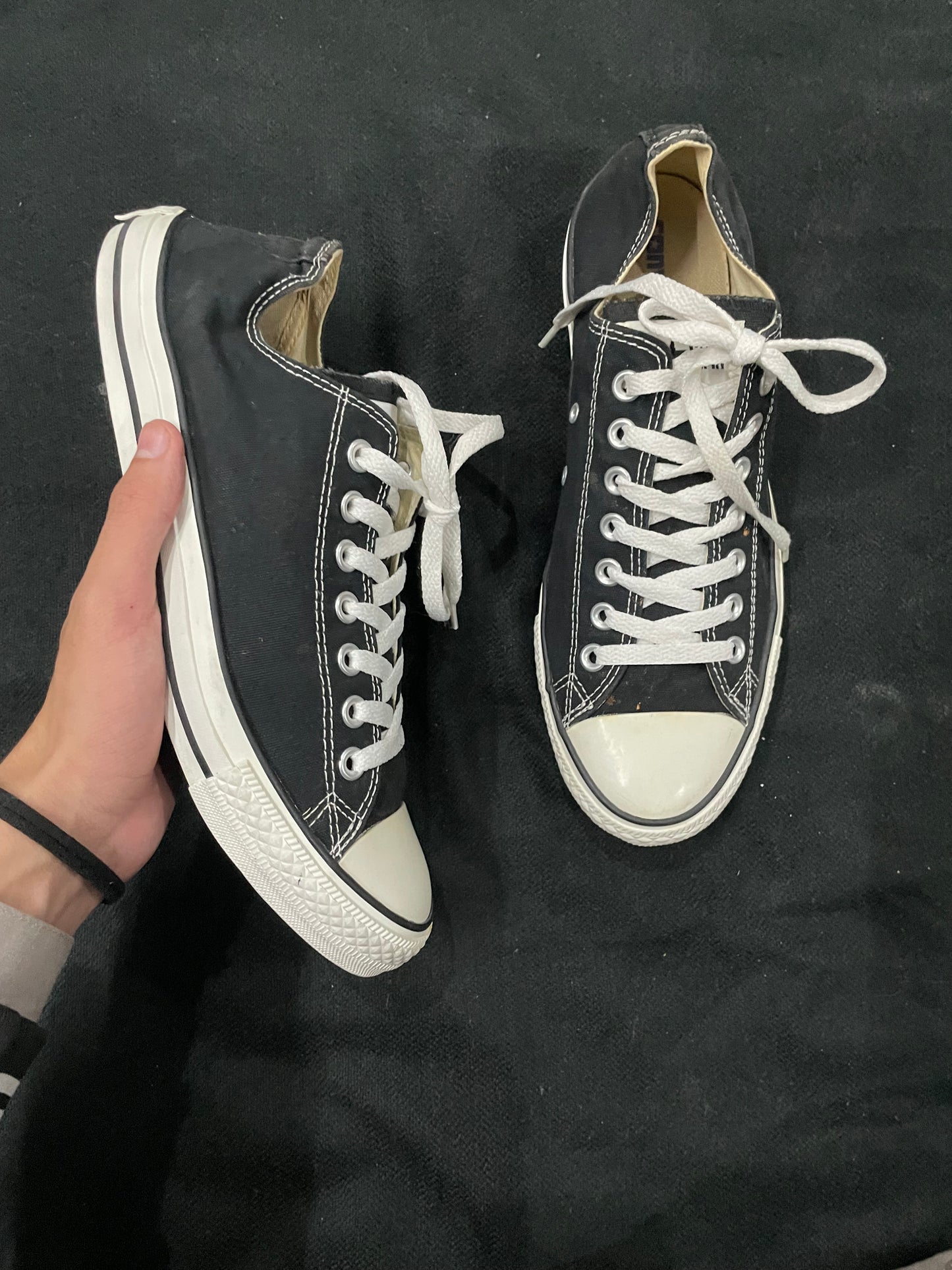 Converse low