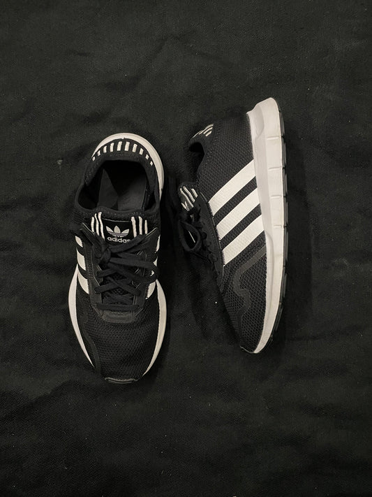 Adidas Swift Run