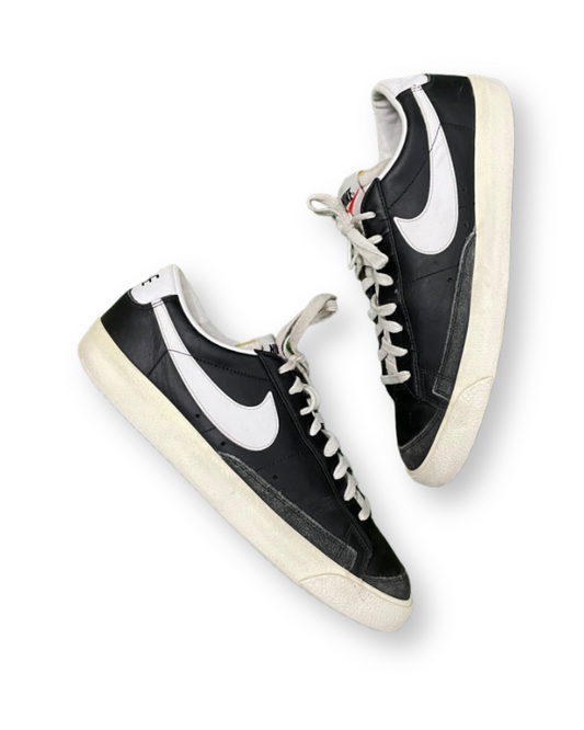 Blazers’ Low 77