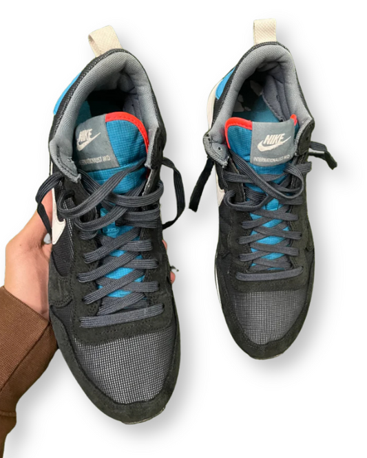 Nike Internationalist