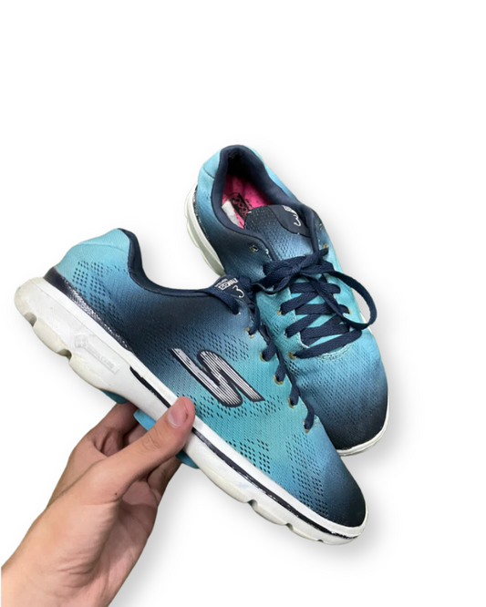 Skechers